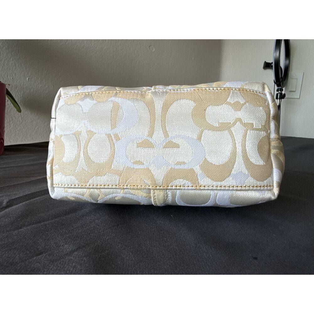 Coach Vintage Bumble Bee Demi Pouch Optic C Bag 7440 - Picture 3 of 9